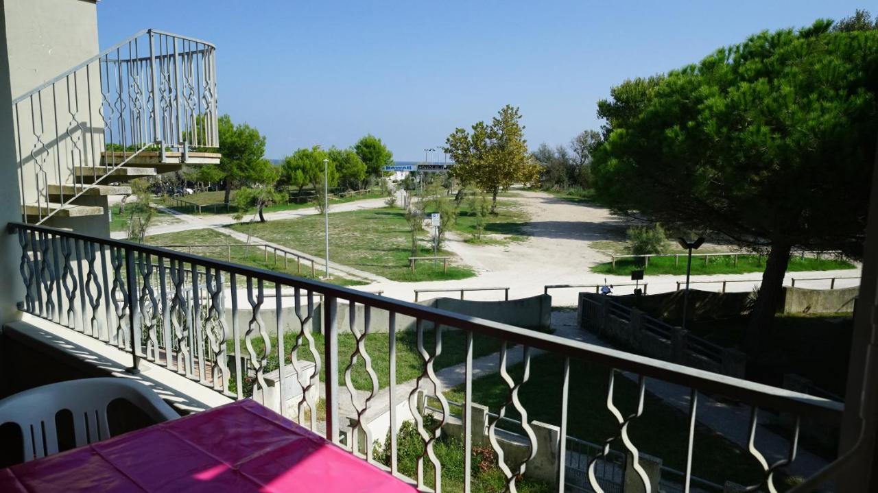Appartamento Guido Reni Lido di Spina Exterior foto