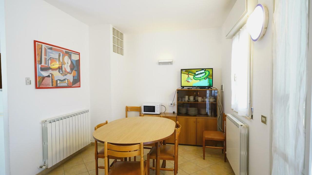 Appartamento Guido Reni Lido di Spina Exterior foto